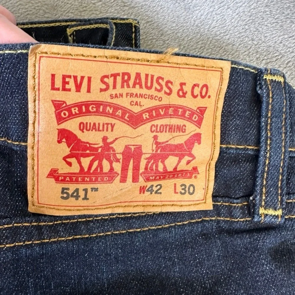Levi Strauss Mens Dark Wash Indigo Straight Leg Denim Jeans Blue 42x27